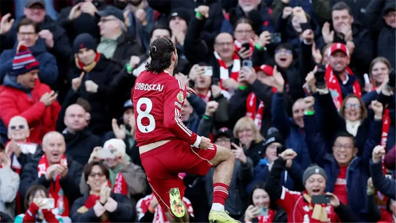 سوبوسلاي يضع ليفربول في المقدمة بهدف أول أمام توتنهام بالدوري الإنجليزي